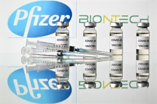 [종합] 화이자 백신 일반 냉동유통 허용되나···美 FDA 승인에 정부도 허용 검토