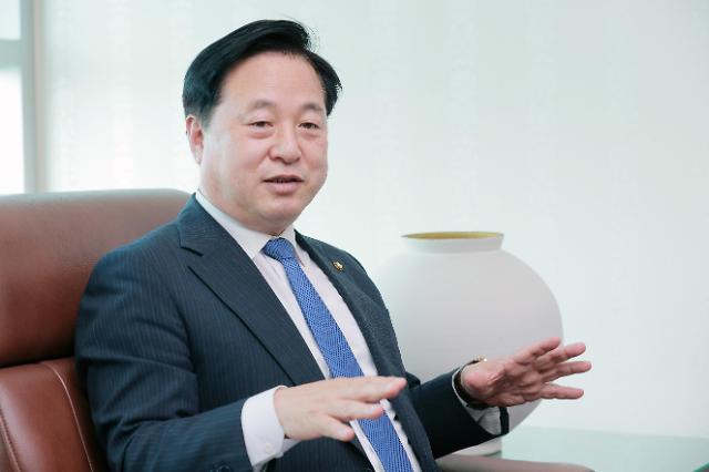 ​[2021 국감] 김두관 “전직 세무서장 사후뇌물 의혹 다수…국세청 게이트”