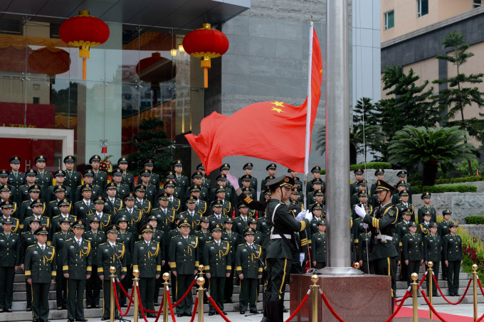 01 15:36 修改 2012-08-01 15:36 当日,中国人民解放军驻澳门部队在