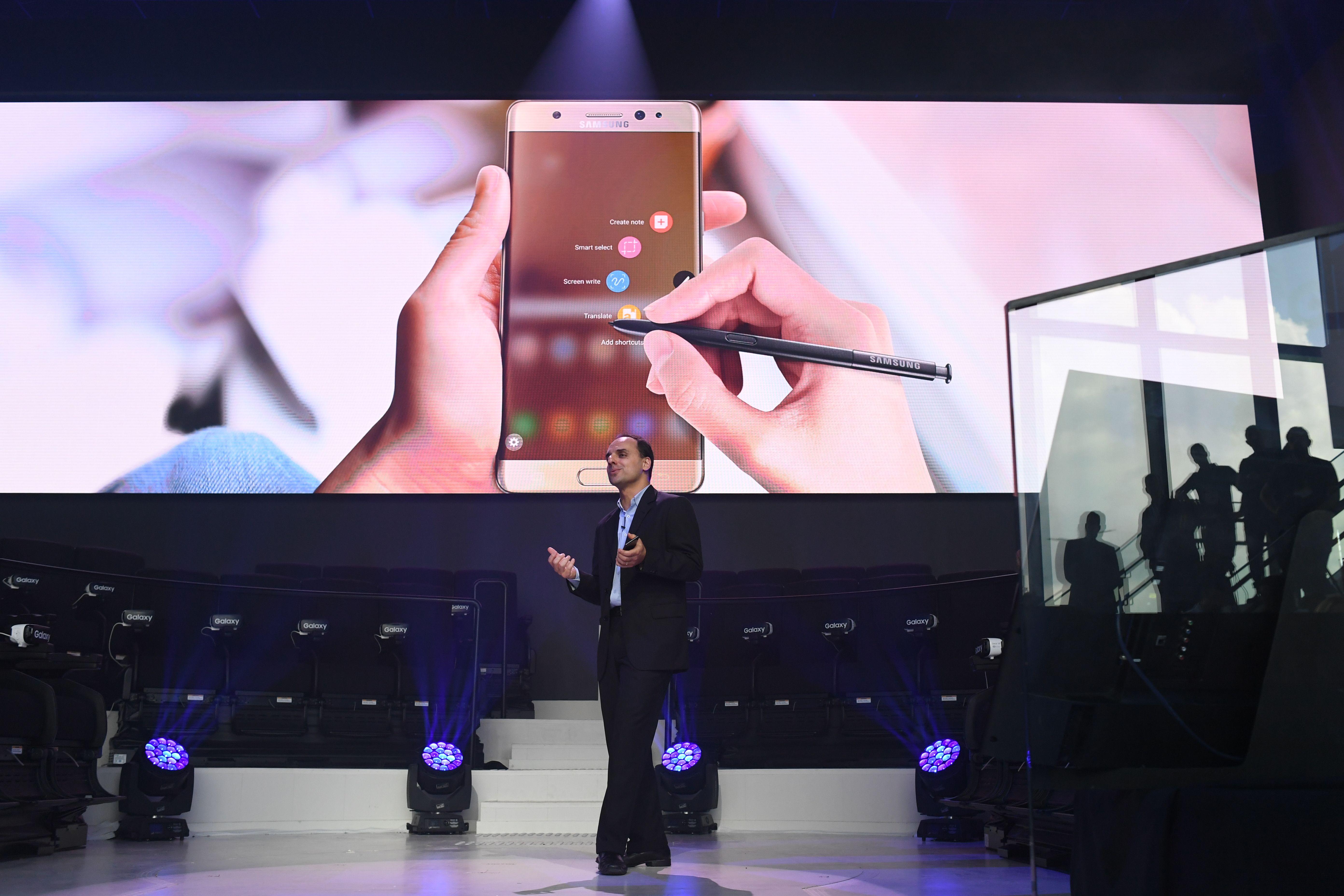 이재용의 갤럭시 '스마트폰 왕좌 복귀'