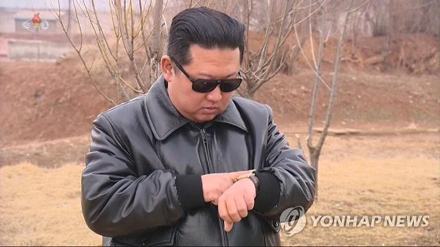 ​북한, 한 달 새 코로나19 감염 의심 413만명...사망자수 미언급