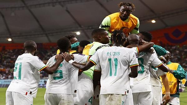 [카타르 월드컵] 세네갈, 에콰도르 꺾고 20년 만에 16강 진출