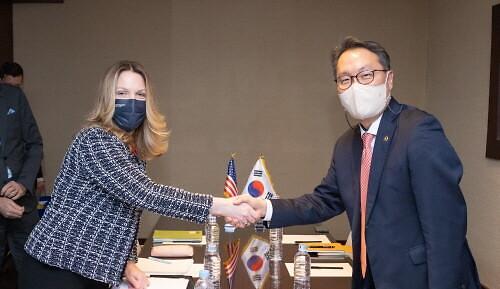 ​박민수 제2차관, 美 복지부 차관과 보건의료 협력방안 논의