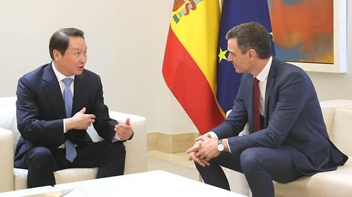 최태원 회장, 스페인 총리 만나 2030 부산엑스포 유치 지지 당부