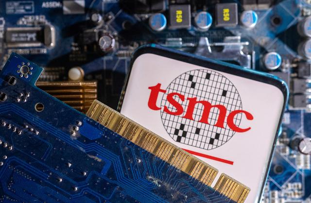 삼성전자, TSMC에 2나노 선두 뺏겼지만 걱정 없다