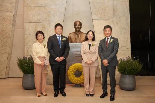 백민경 · 윤효상 교수, 제4회 포니정 영리더상 수상