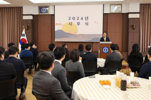 [2024 신년사] 이장한 종근당 회장 신규 모달리티 창출해 연구개발 성과의 가치 이을 것