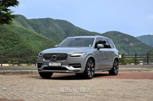 [시승기] 볼보 XC90 T8 리차지, 모범적인 아빠 같은 패밀리 SUV