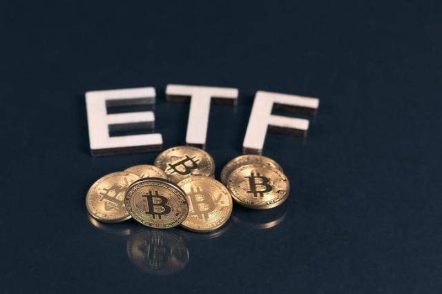 150조 넘긴 ETF 열풍...운용사 간 출혈 경쟁, 종목 난립은 해결과제