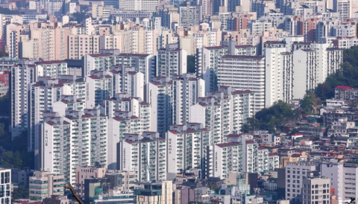 서울 아파트값 상승세 둔화... 매물만 계속 쌓여