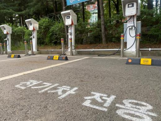 국토부, 전기차 화재 예방 나선다…배터리 안전성 인증제 도입