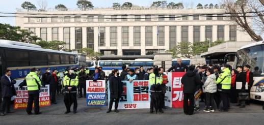 尹锡悦弹劾案4日上午11时宣判 决定其总统职务去留