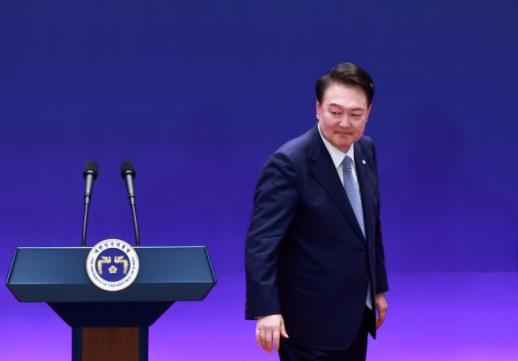 韩国宪法法院裁定弹劾成立 尹锡悦政府1060天执政落幕 
