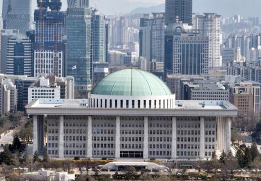 윤석열 대통령 파면…산업계, 정치-외교 복합 리스크 직격탄
