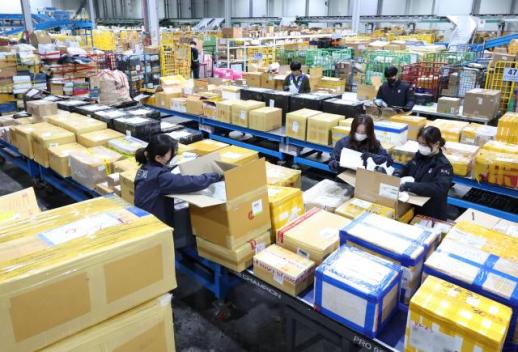 美国取消自华进口小包裹关税豁免 韩国制造流通业拉响警报