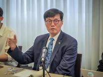 이창용 한은 총재 환율 하단 판단 일러…변동성 대응 중요
