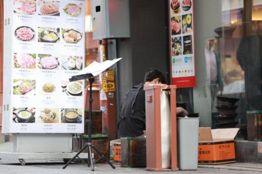 韩国最低时薪再引争议 餐饮行业经营四面楚歌