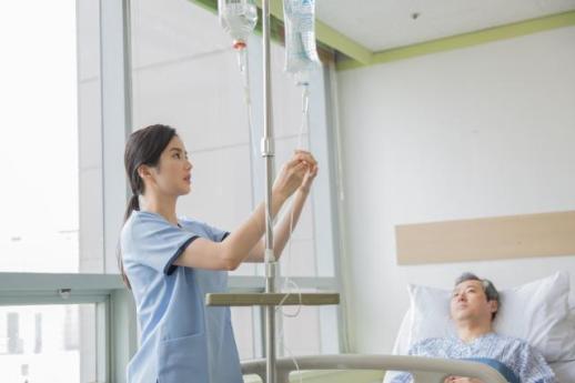 PA 간호사 제도 내달 시행…간호사도 골수채취·피부봉합 한다
