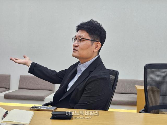 Arm, 전세계 기업 82% AI 쓰지만 준비는 태부족...고객 데이터 활용에 보안·윤리 우려