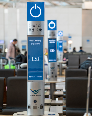 편리함 뒤에 숨은 함정…공공장소 USB 충전·와이파이 스마트폰을 노린다
