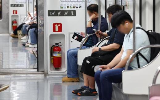韩国气候同行卡人气背后 违规使用激增引担忧