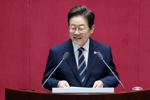 이 대통령, 경제는 타이밍...추경 신속 집행으로 내수 살려야