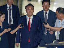 윤석열 전 대통령 재구속…법원 증거인멸 우려 판단