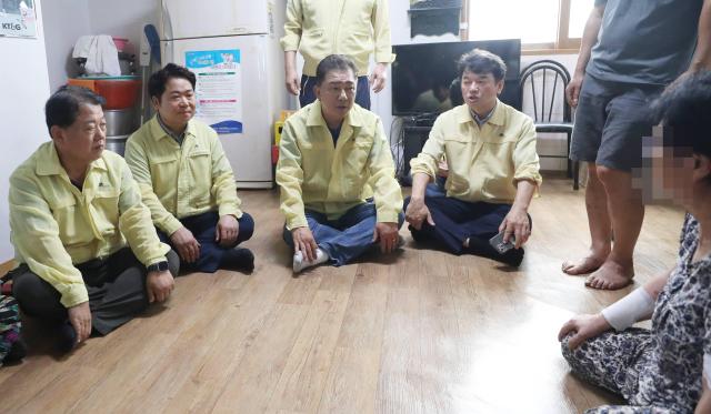폭우 피해 현장 찾은 여야…특별재난지역 선포 한목소리