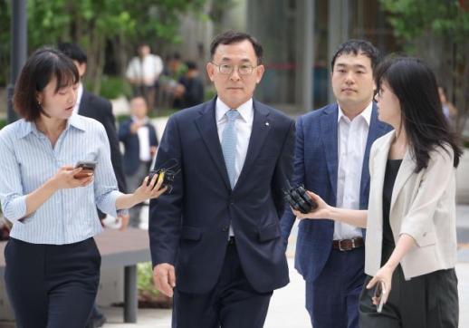 신한銀·경남스틸, 김건희특검 출석…집사게이트 수사 확대