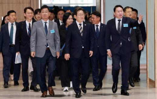 국가인공지능위원회 2기 내달 출범...민간 전문가 중심 AI 컨트롤타워로
