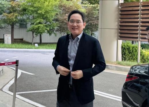 无罪宣判后首度出访 李在镕赴美推动半导体合作