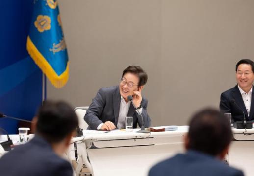 李在明支持率时隔3周反弹至63.3%