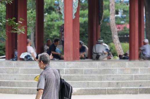 退而不休成常态 七成欲高龄者欲再就业