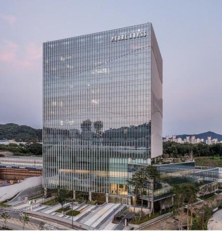 펄어비스, 2분기 118억 영업손실…붉은사막 출시 내년으로 또 연기