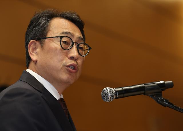유영상 SKT 대표, 연내 5000억 파라미터 LLM 출시 선언… 국가 AI 주도권 경쟁 참전