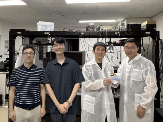 KAIST, 안갯속도 꿰뚫어 본다…시간 개념 도입한 AI 영상 복원 기술 개발