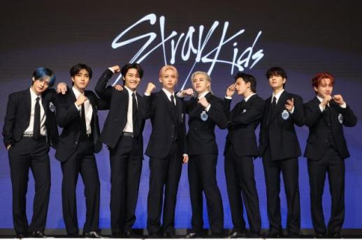 Stray Kids新专辑连续七次登顶公告牌 麻辣迷曲席卷全球