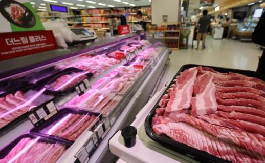 韩国畜牧业受高温冲击 猪肉价格与牛奶供应双双承压