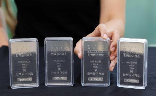 黄金平替成新宠 白银价格创近13年来新高