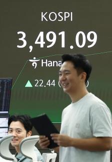 코스피, 3490 돌파로 역대 최고치 경신…3500 코앞 