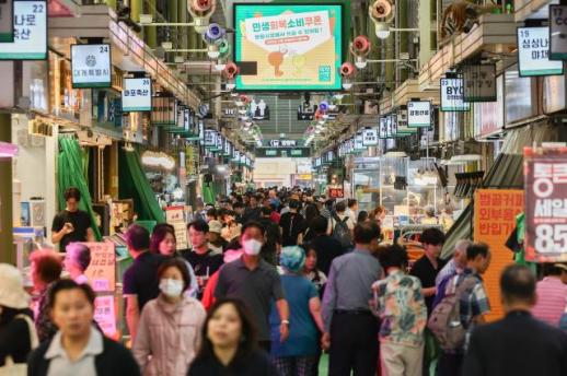 韩国消费者信心时隔六个月回落 房价预期逆势上扬