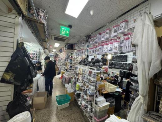 韩国重拳整治K-POP侵权 查获近两万件山寨周边