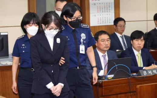 前第一夫人金建希首次出庭受审 全盘否认所有指控