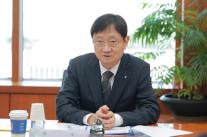부동산 악순환 끊어야 외친 이찬진 금감원장, 강남 아파트 2채 보유 논란