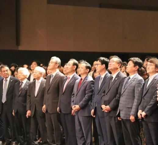 中国驻韩国使馆举行国庆76周年招待会