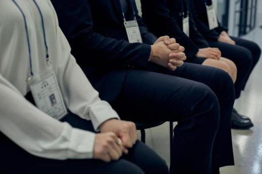 韩国职场年龄门槛趋紧 超八成职场人认为年龄影响录用