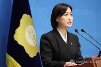 대통령 예능 출연 논란…與 문화외교 vs 野 국민 기만