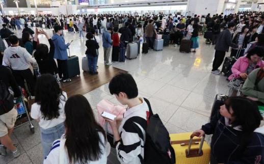 免签政策提振访华热度 韩国游客前8月增幅超四成