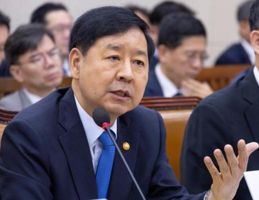 [2025국감] 구윤철 부동산 수요·공급 균형 있게 관리…관세 협상 후속 추진