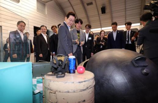 이재명 대통령, 크래프톤 방문…K-게임, 진정한 수출산업으로 육성